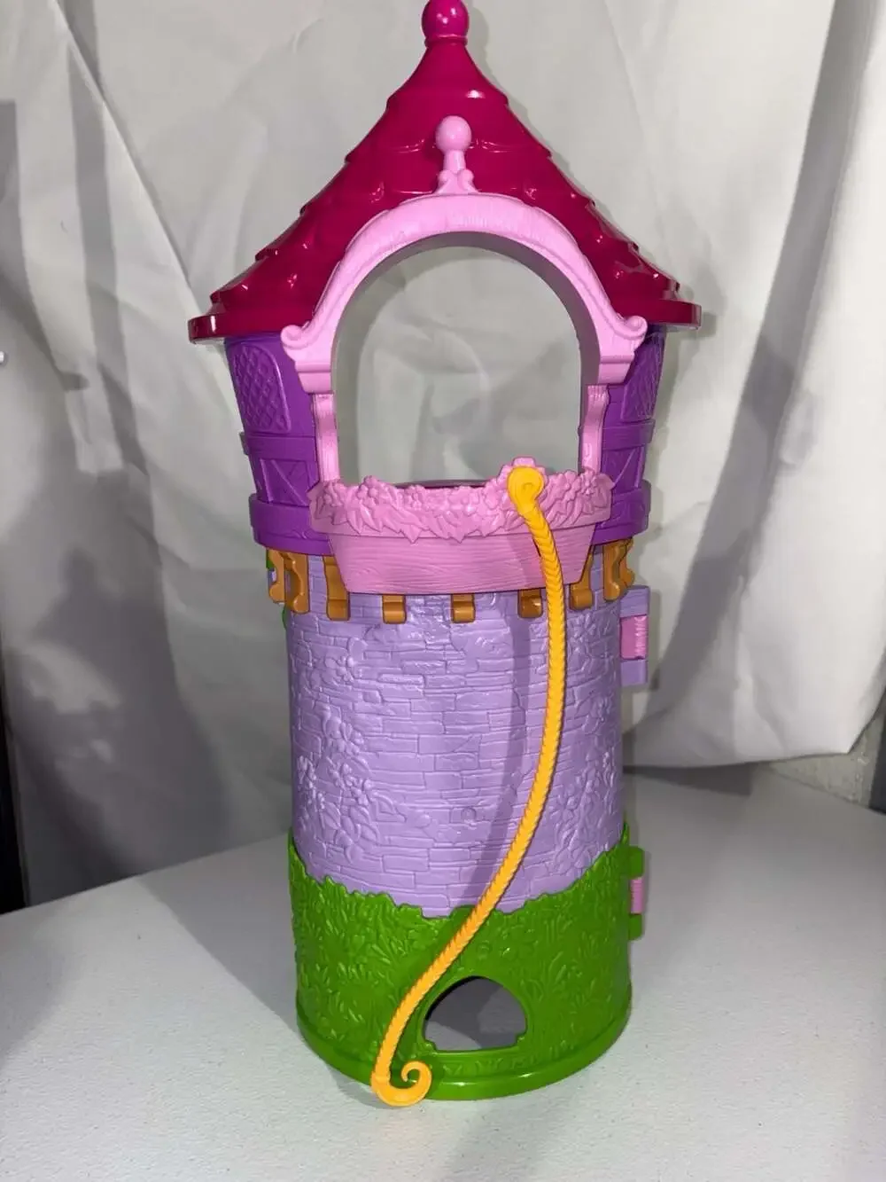 Disney Princess Enchanted Stories Rapunzel's Tower Playset with 6 Play Areas [ E